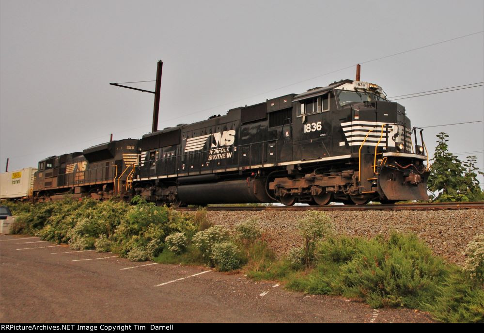 NS 1836 on 26T
